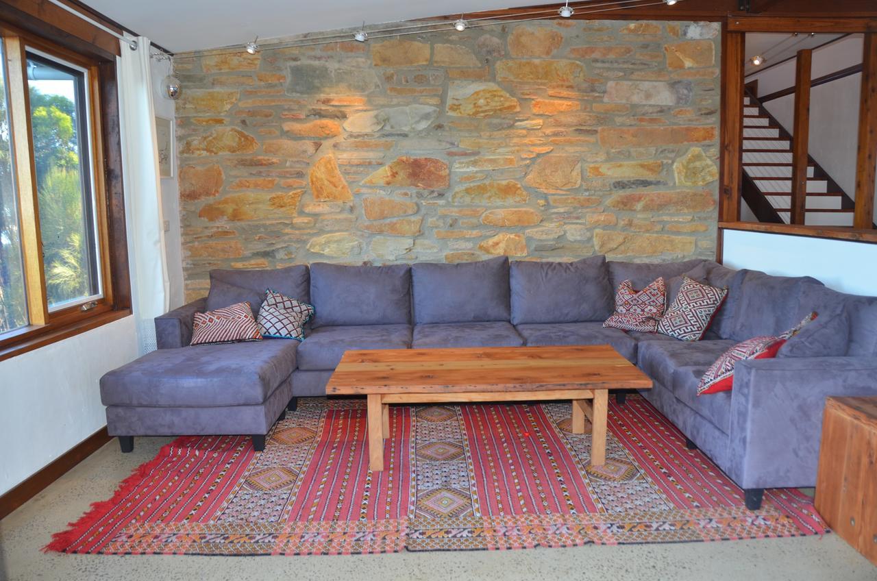 Of Stone & Wood Guesthouse Muston Exteriör bild